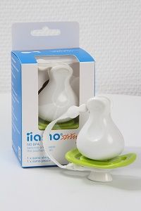Биберон залъгалка с държач и протектор/кутийка iiamo string + peace